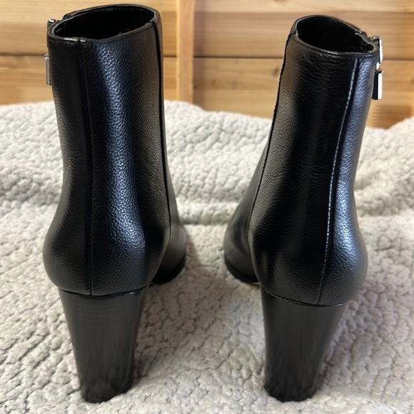 Michael Kors size 8 - Picture 3 of 5